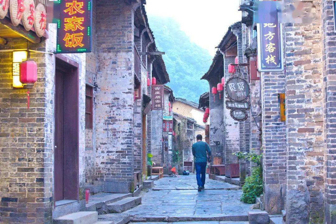 【全面深化改革进行时】乌鲁木齐线上线下政务服务能力持续提升